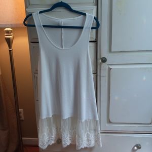 Beautiful Blouse Lengthner 2x NWOT